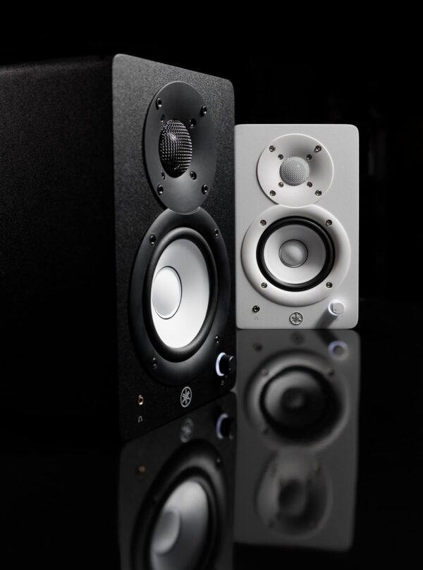 Yamaha HS4 Powered Studio Monitors Pair - Image 8