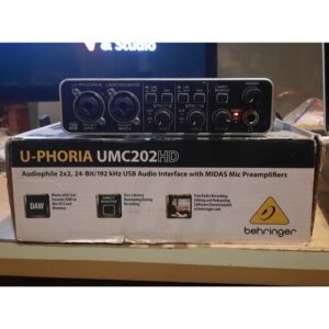 Behringer UMC202HD USB Audio Interface